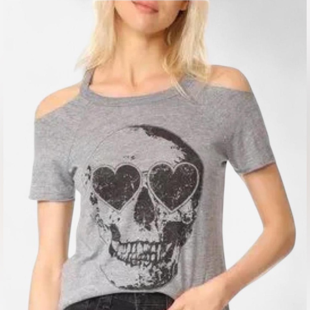 Gray Skull Print Cold Shoulder Top